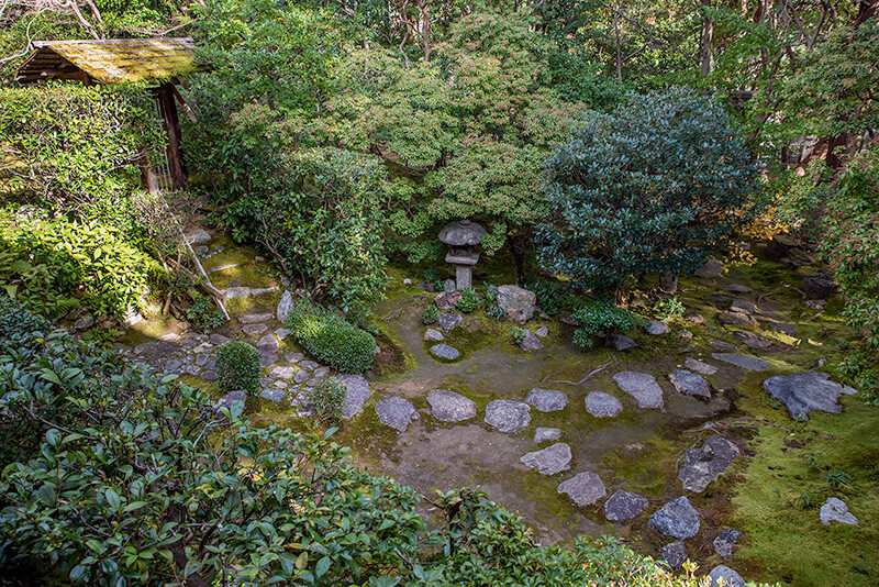 桂春院「思惟の庭」