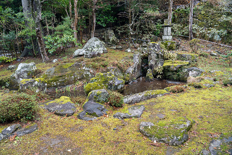 顕揚坊庭園