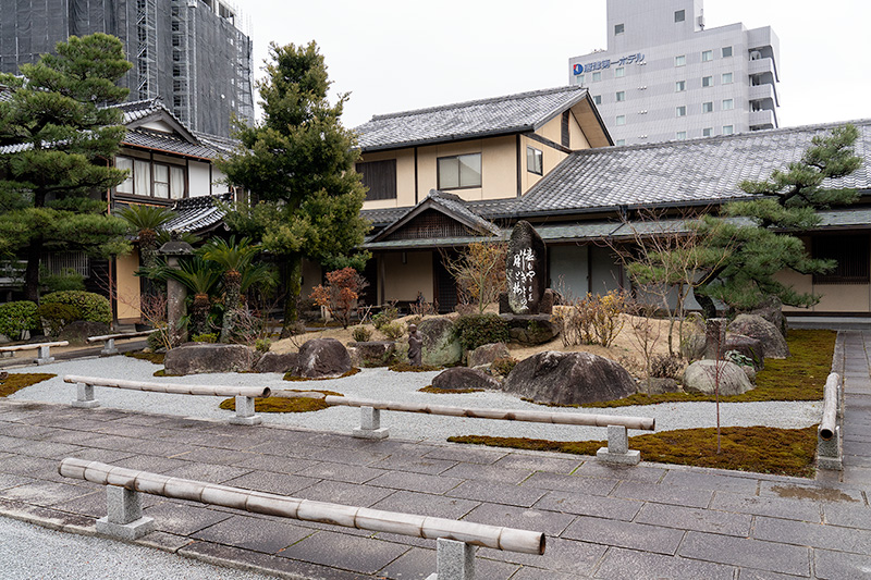 切木（きりご）ボタン園