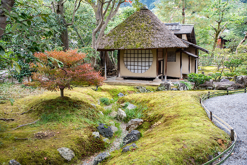 遺芳庵