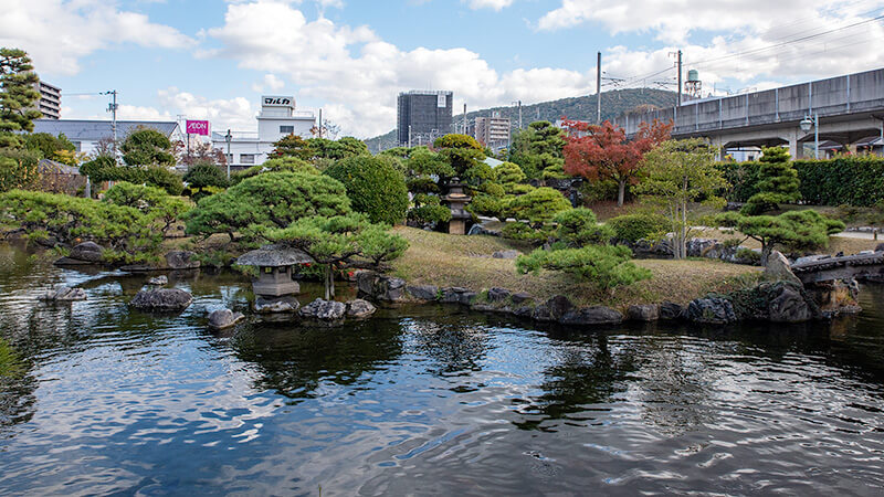 荒磯（ありそ）の景