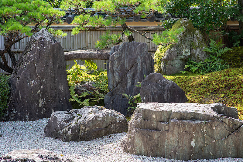 石橋、遠山石、平天石、松