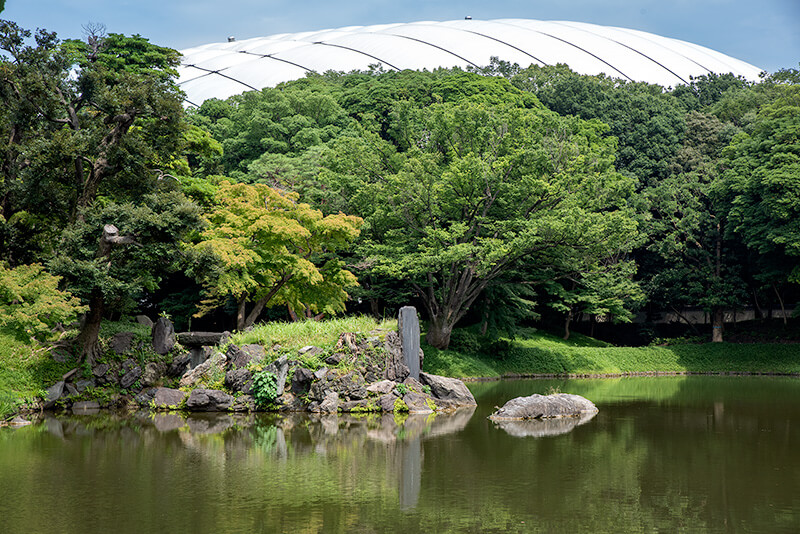 琵琶湖を見立てて造られた大泉水
