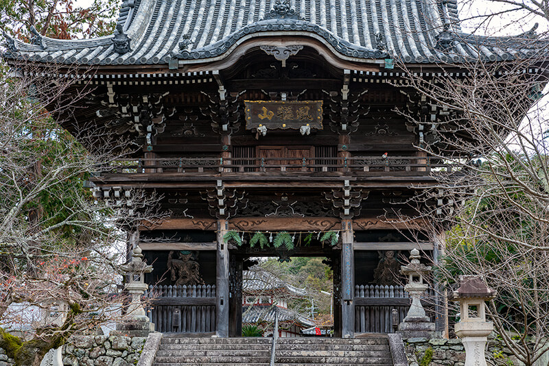 粉河寺の中門