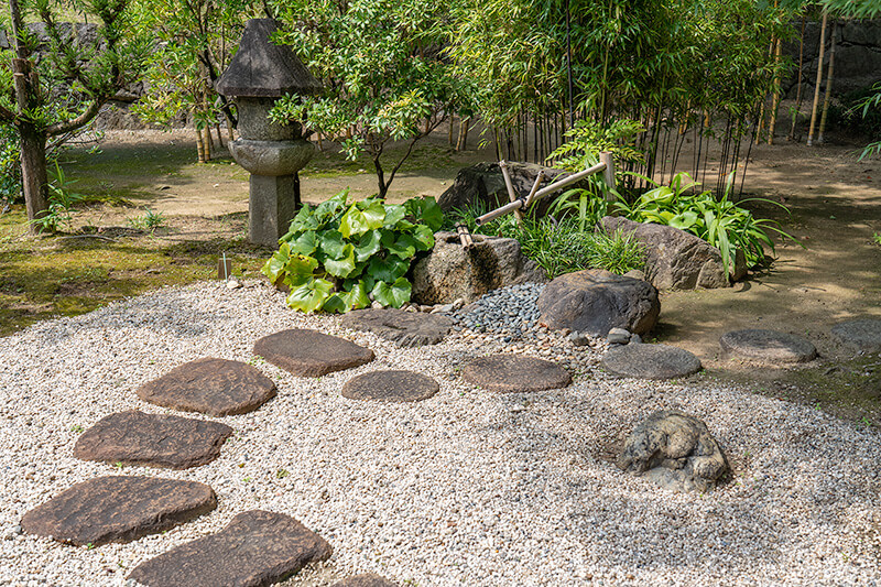 手水鉢