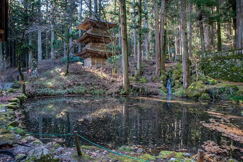 三重塔