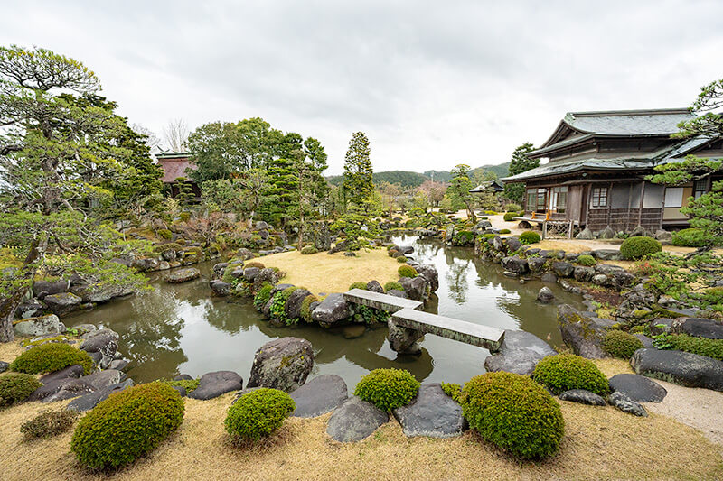 池泉北部と中島を撮影