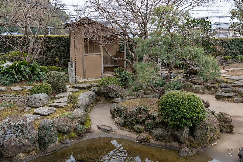 東屋