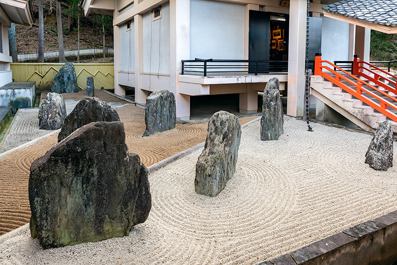 松尾大社　曲水の宴にある枯山水