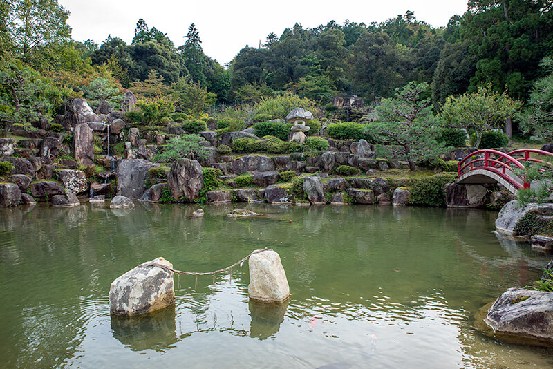 下段の池泉庭園