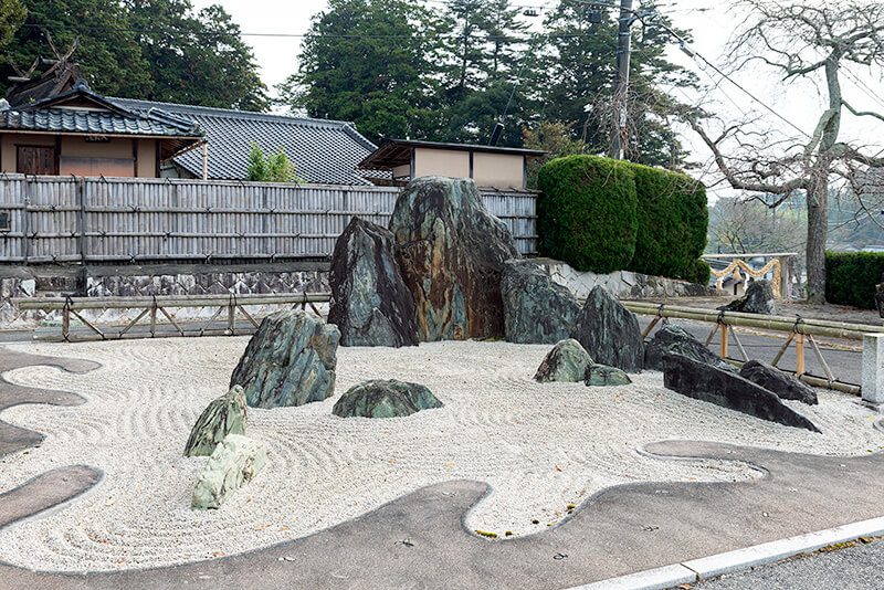 重森三玲記念美術館の枯山水