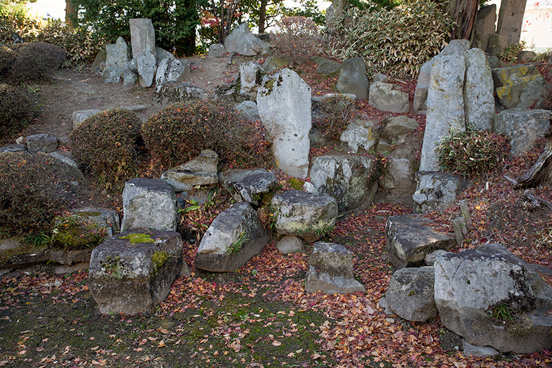 護岸石組
