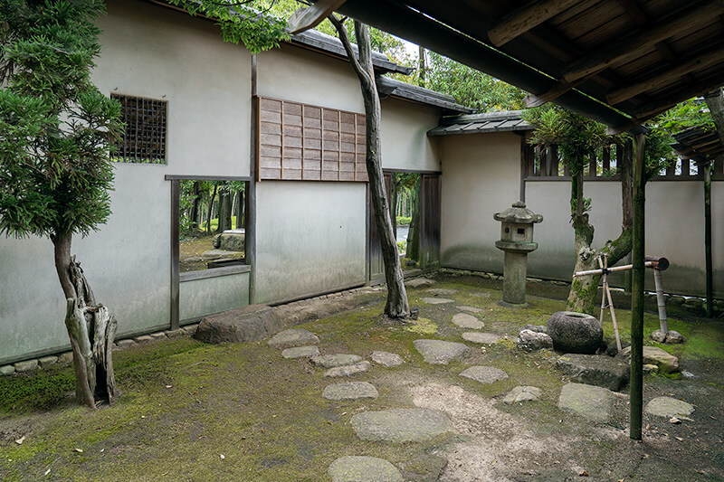 中潜り