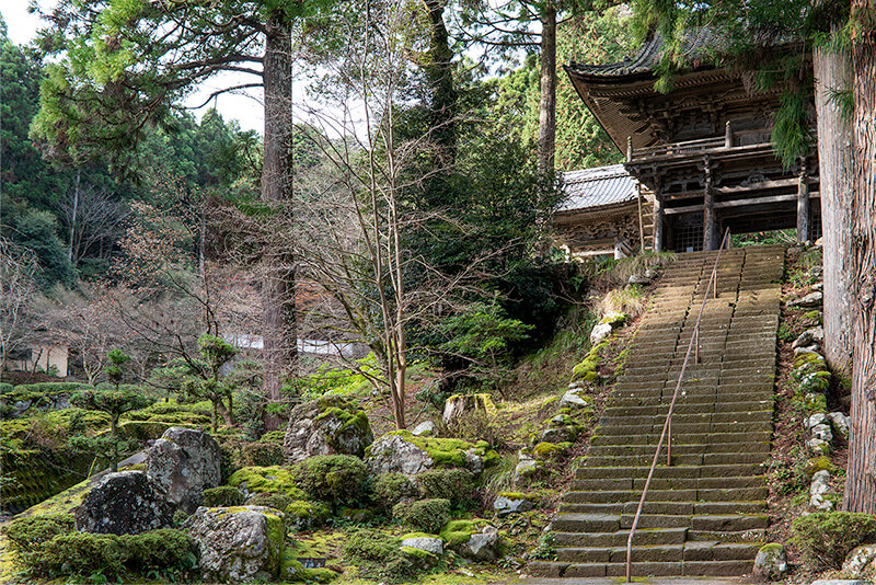 明通寺　山門
