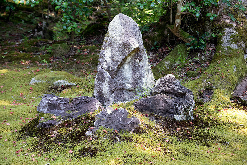 台座石