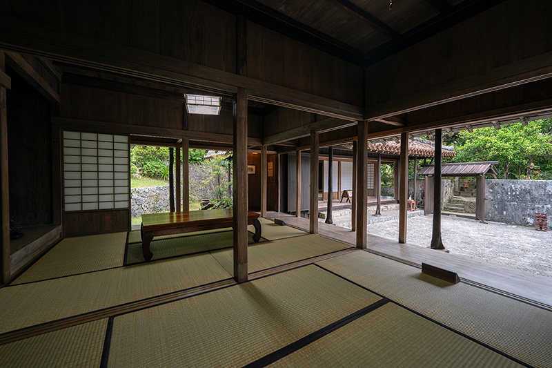 母屋
