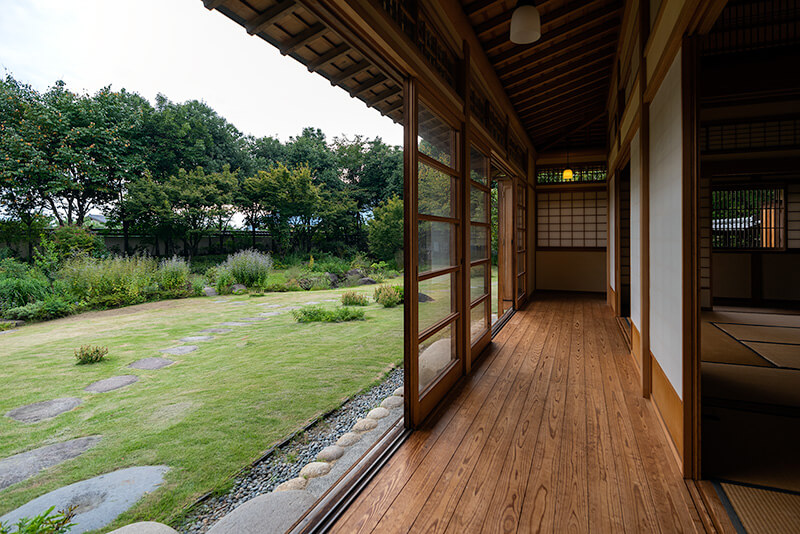富士山を借景とした庭園