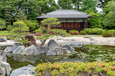 二条城 本丸庭園・ 清流園