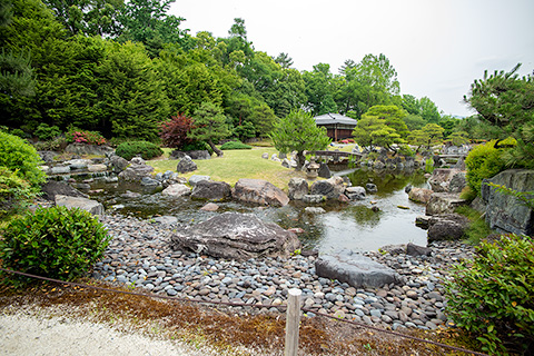 二条城 本丸庭園・ 清流園