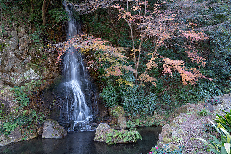御手洗池の滝