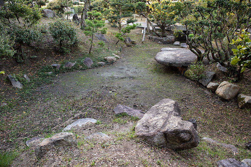 枯れた池泉