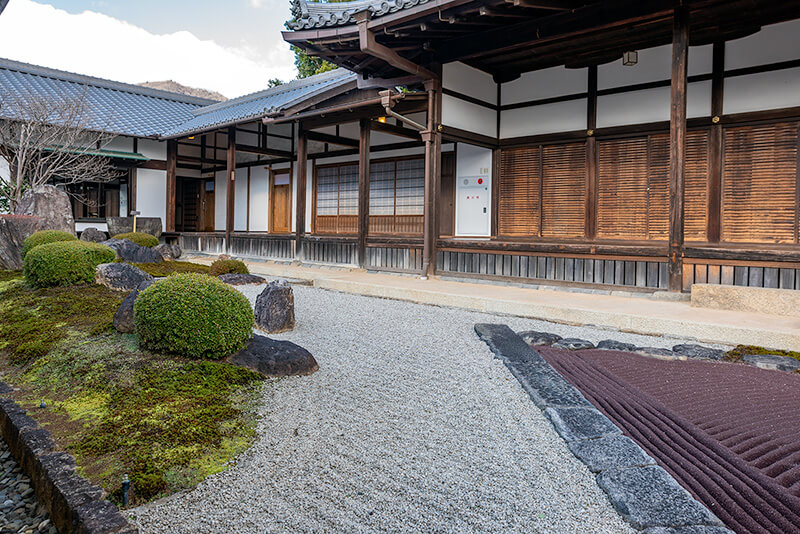 二河白道の庭
