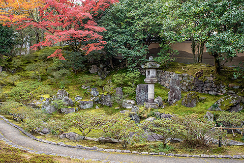 霊鑑寺門跡