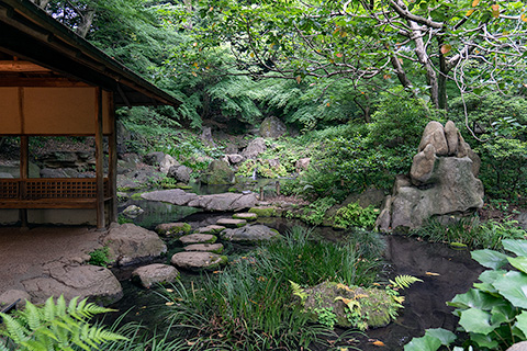 六義園