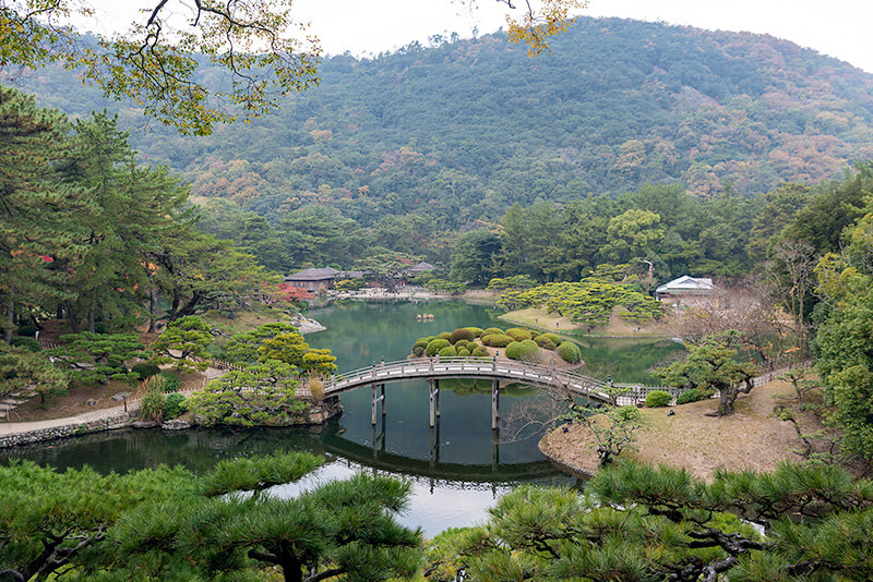 南湖と偃月橋