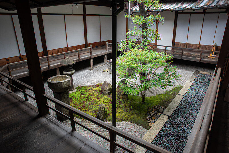 閼伽井庭（あかいてい）