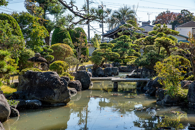 龍潜園