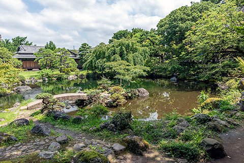 隆泉苑（佐野美術館）