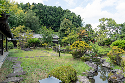 三光丸くすり資料館　和の庭