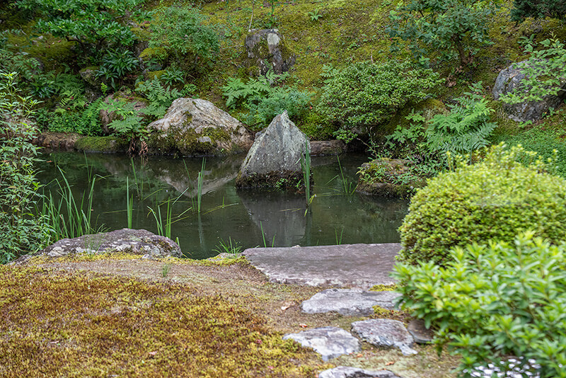 結界石のような役割