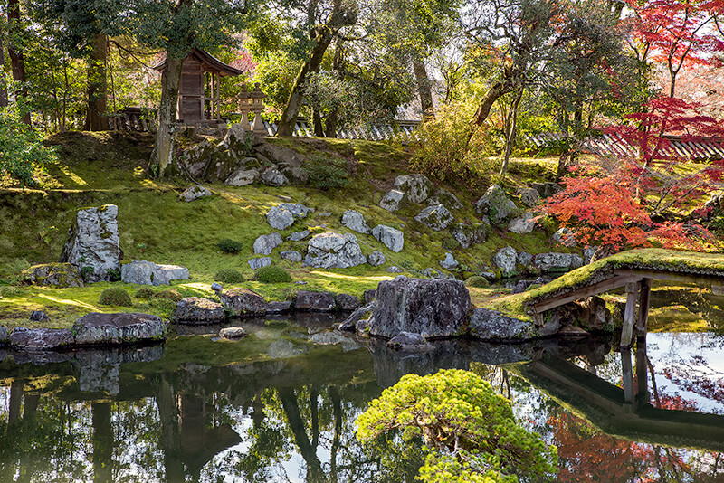 須弥山石組
