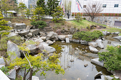 札幌市役所庭園