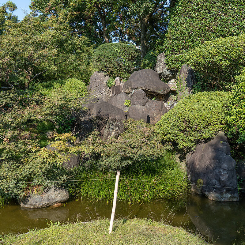 枯滝石組