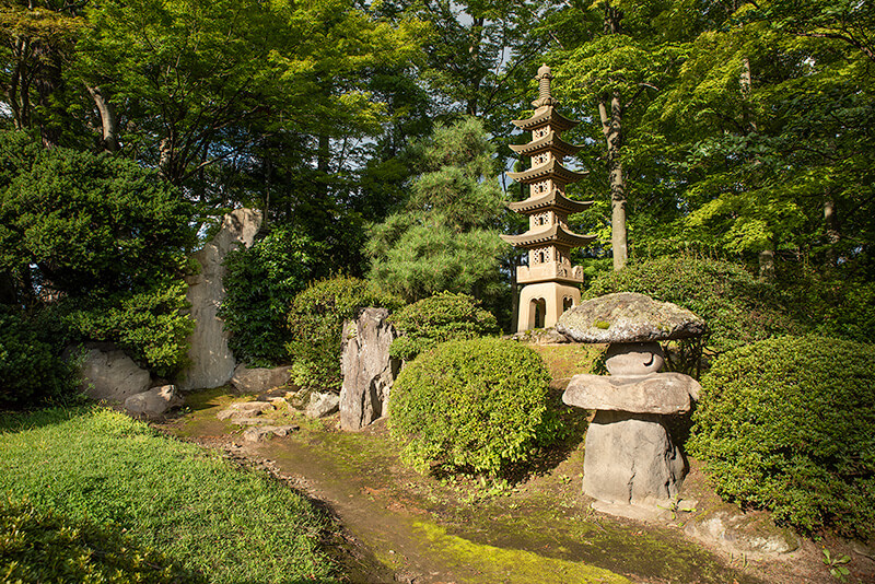 三神石組と野夜灯