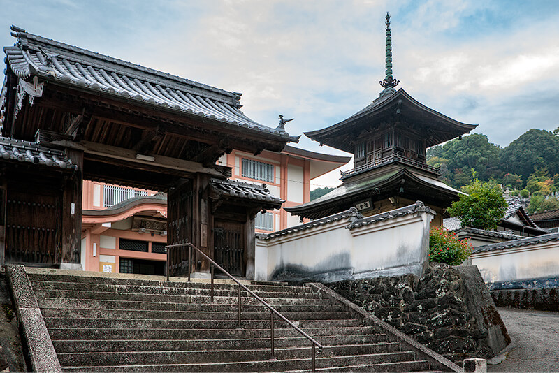 西江寺山門