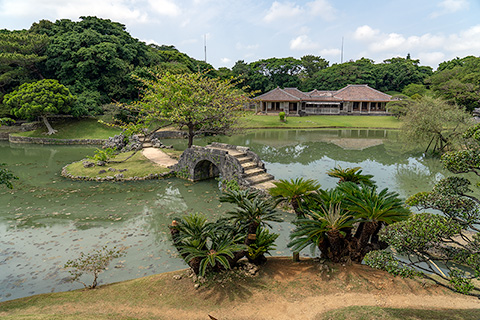 識名園