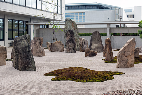 島根県庁舎庭園