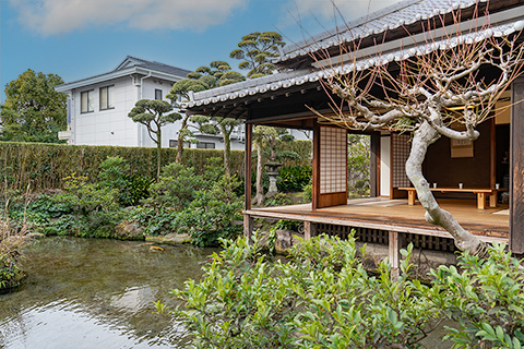 湧水庭園 四明荘