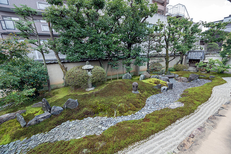 重森三玲によって修復された庭園
