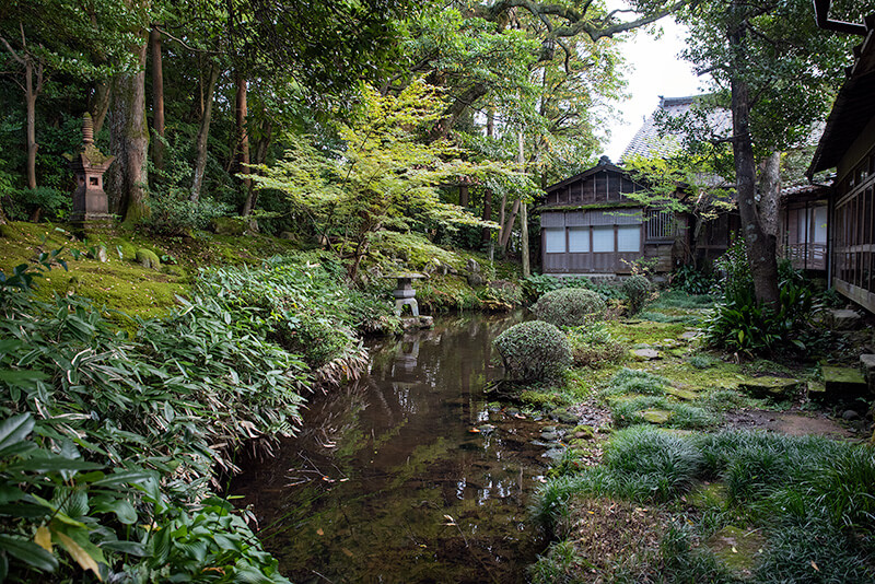 上下二段式庭園