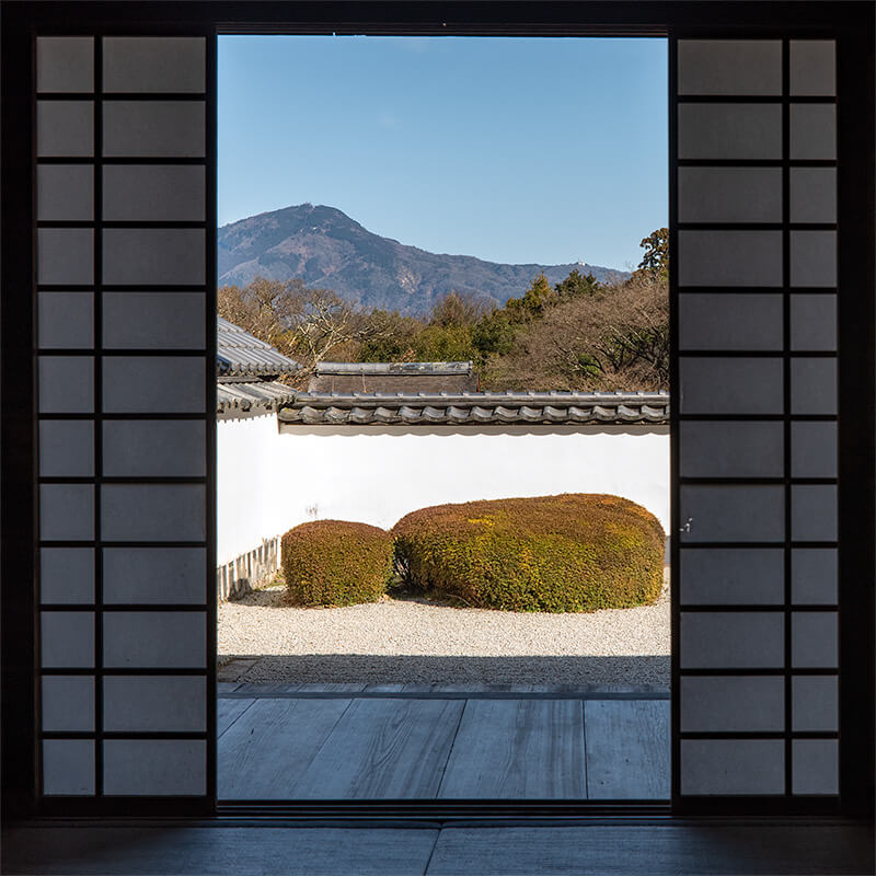 方丈より額縁庭園