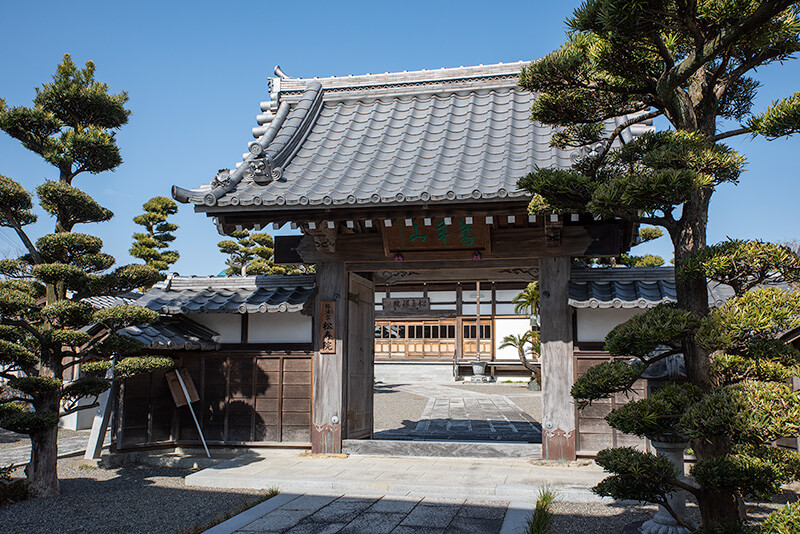 松寿院　山門