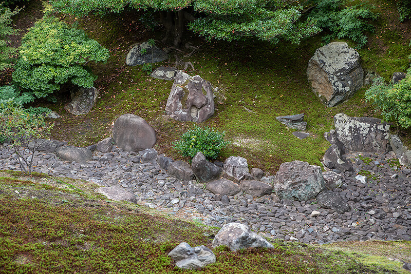 裏方丈庭園の中央部