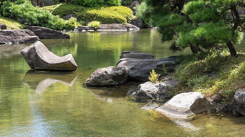 松涛園の舟石