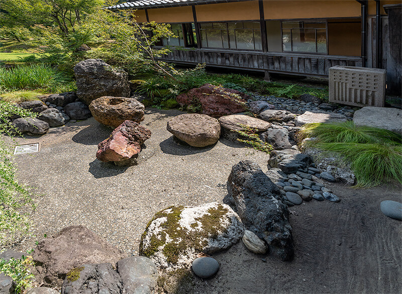 銀閣寺型手水鉢