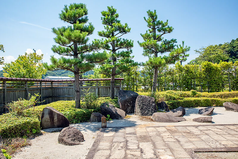 波濤の庭